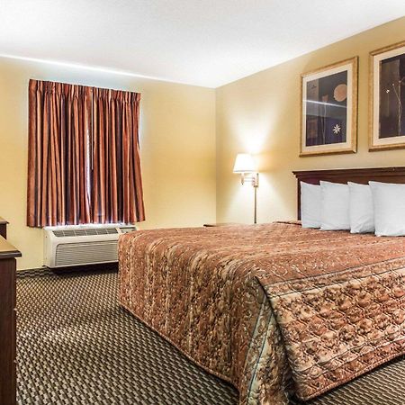 Rodeway Inn Forest Park Exterior foto